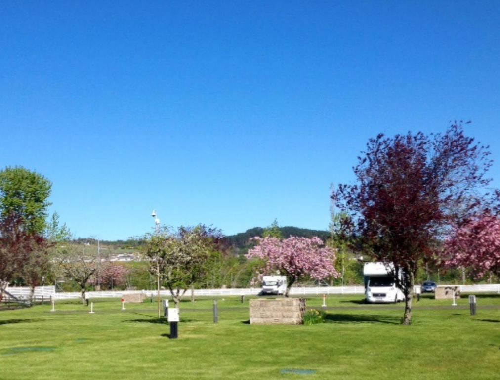 Torvean Caravan Park Hotel Inverness Exterior photo
